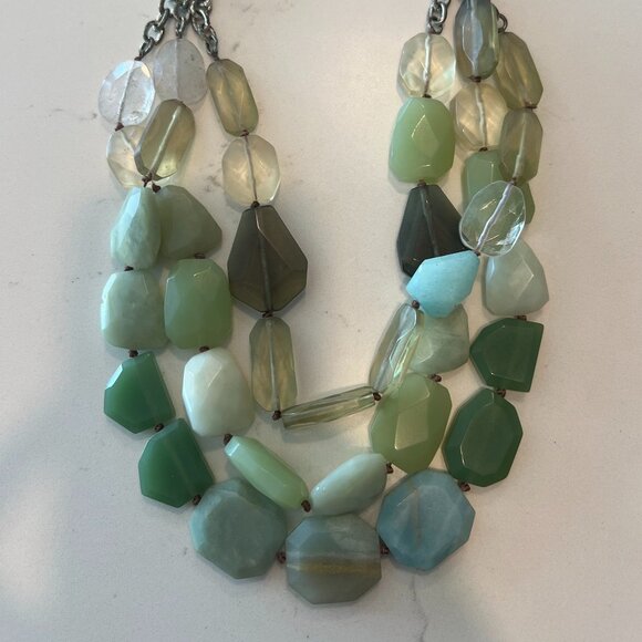 Vintage Stella & Dot green stone 3 strand necklace - Picture 1 of 4